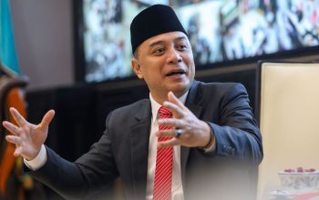 Eri Cahyadi Siapkan Dana Rp 5 Juta per Bulan untuk Gen Z di Setiap RW Surabaya