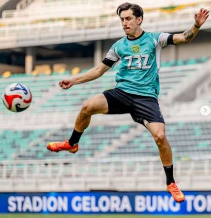 Catatan TOP Media: Persebaya Menang Besar, Bonek dan Bonita Mimpi Indah