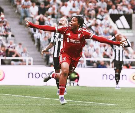 Debut Impian Rio Ngumoha: Cetak Gol Kemenangan Dramatis untuk Liverpool