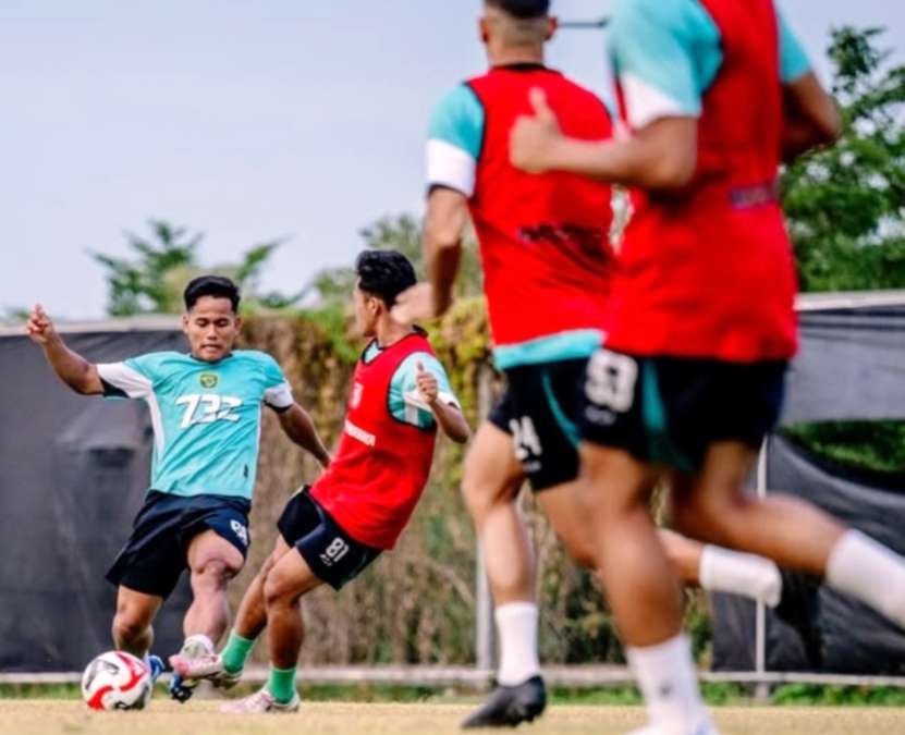 Duel Panas di GBT, Persebaya Siap Redam Bali United di Hadapan Bonek!