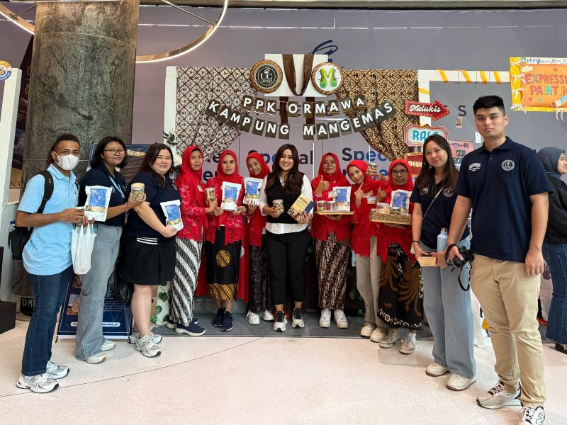 Dari Mangrove Jadi Produk Unggulan: Langkah Nyata Mahasiswa UC di Desa Kramat