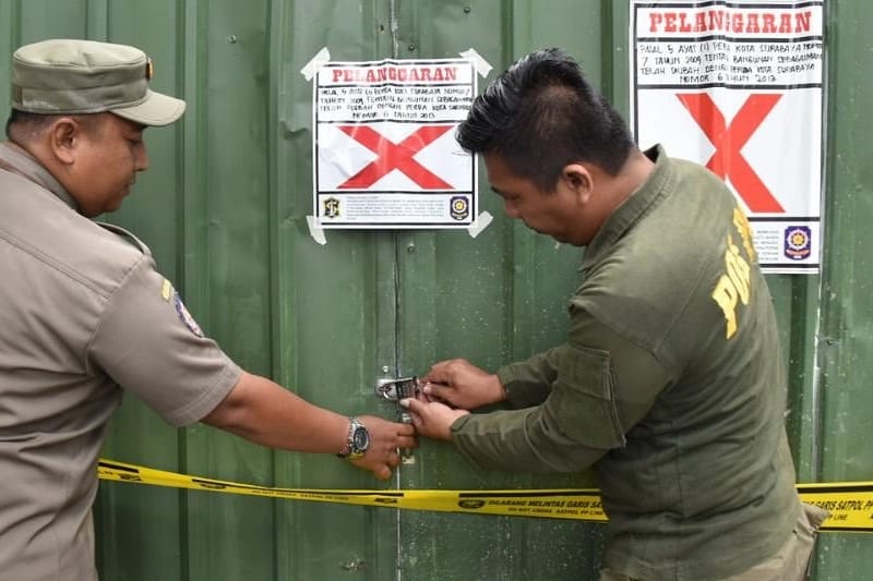 Segel Pabrik Peleburan Emas Ilegal, Wali Kota Eri Cahyadi Ajak Warga Surabaya Jadi Satpam Kota