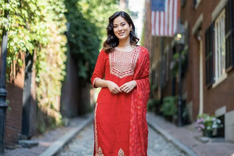 Gara-gara Bungkam Soal Protes, Miss Nepal Kehilangan Ratusan Ribu Pengikut Instagram