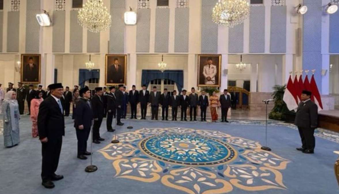 Reshuffle Kabinet, Djamari Chaniago dan Erick Thohir Masuk Jajaran Menteri yang Dilantik Presiden Prabowo Hari Ini