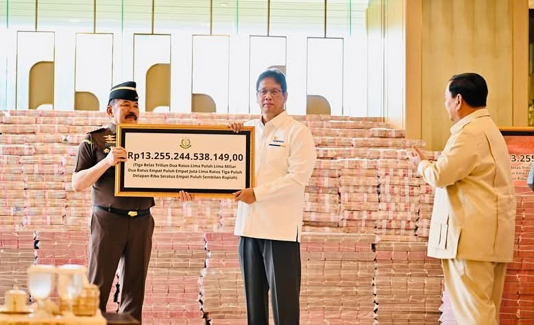 Kejagung Serahkan Uang Korupsi CPO Rp13 Triliun, Prabowo Minta Dialokasikan untuk Beasiswa LPDP