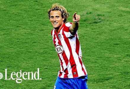 Diego Forlan Dilarikan ke Rumah Sakit, Tiga Tulang Rusuk Patah Usai Bermain di Liga Uruguay
