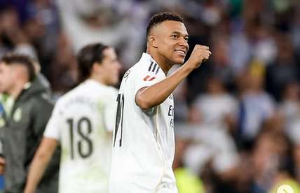 Laga Panas El Clásico: Lunin Dikartu Merah, Enam Pemain Lain Terlibat Keributan di Bernabéu