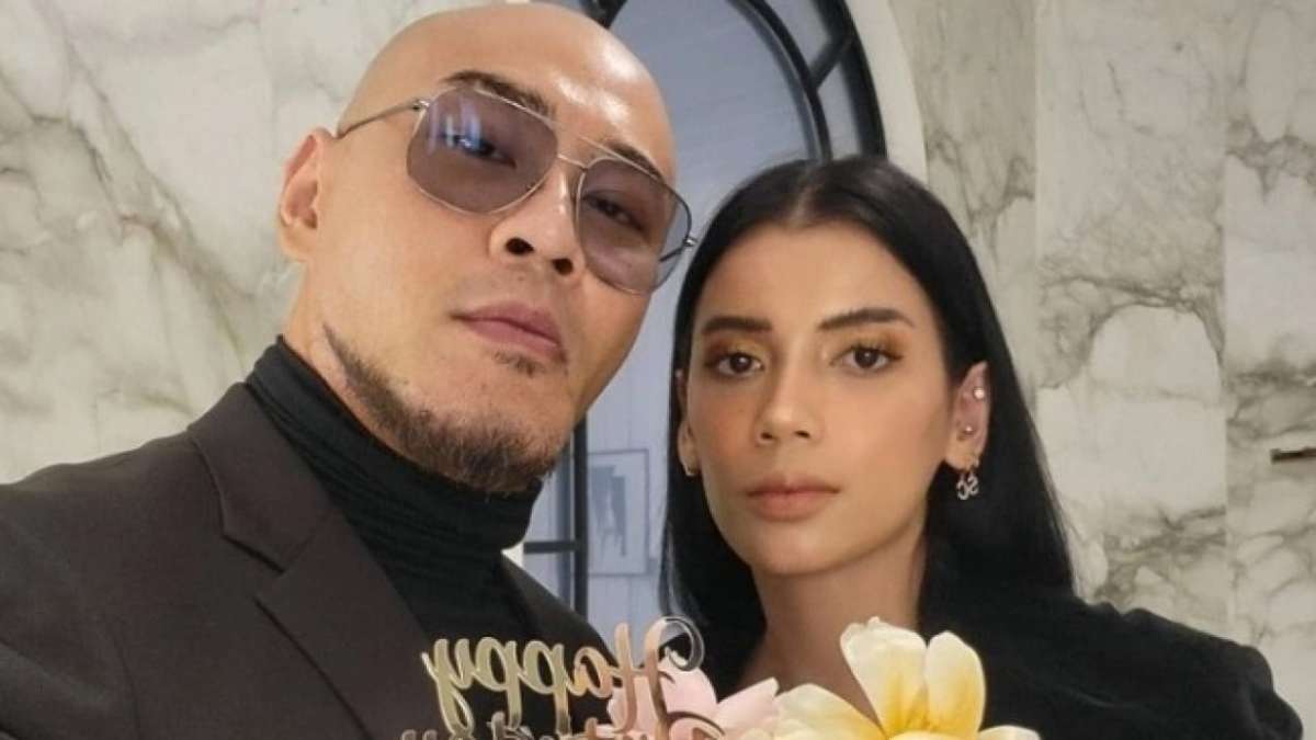 Rumor Perceraian Meruyak, Deddy Corbuzier Pamer Momen Romantis dengan Sabrina
