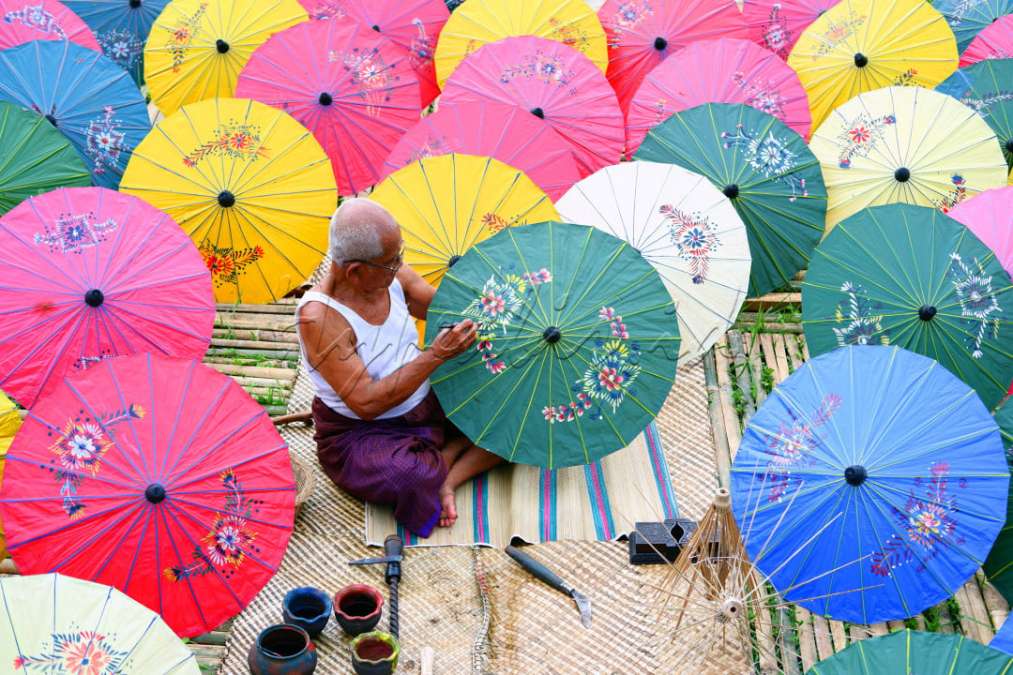 Maestro Payung Kertas Malang Berpulang, Karyanya Mendunia Hingga Jepang dan Prancis
