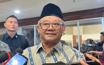 Kemendikdasmen Wajibkan Bahasa Inggris Mulai Kelas 3 SD pada Tahun Ajaran 2027/2028