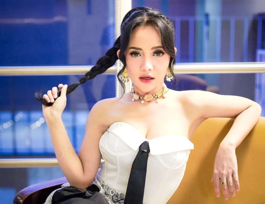 Pernah Disawer Under Wear, Lala Widy Terima Konsekuensi Sebagai Biduan