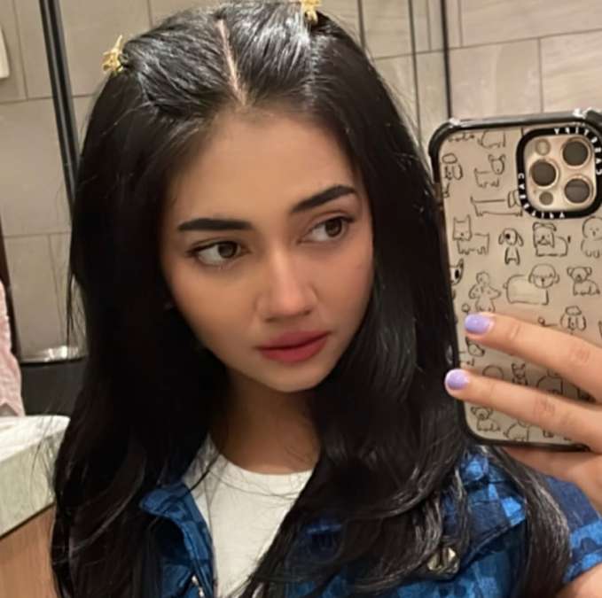 Dituding Sebagai Orang Ketiga Perceraian Adly Fairuz, Firstriana Angkat Suara