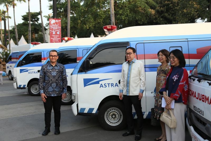 Astra Hadirkan 35 Ambulans, Layanan Kesehatan Daerah Kian Tangguh
