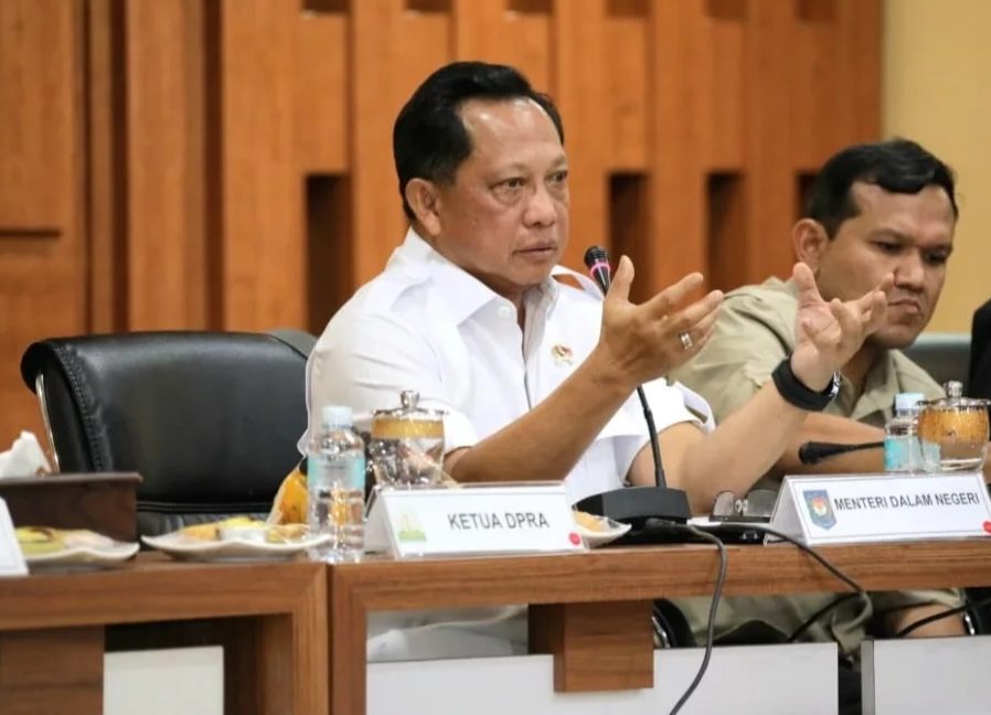 Tak Mampu Gaet Investor, Mendagri Tito Ungkap 90% Daerah Andalkan PAD dari Pusat