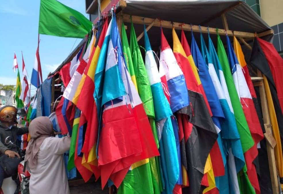 Penjual Bendera Piala Dunia Ajukan Gugatan Ke MK