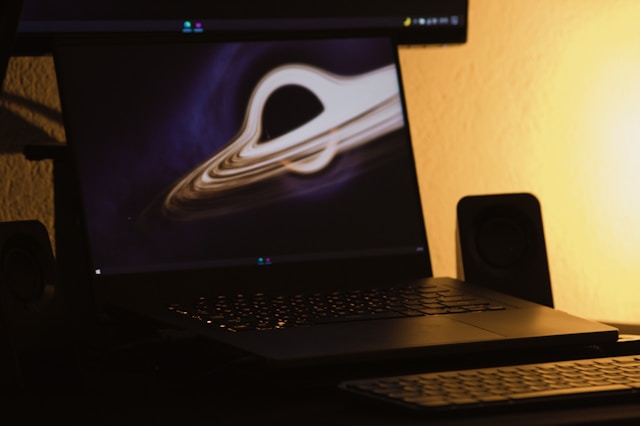 5 Tips Ampuh Speaker Internal Laptop Agar Tetap Awet dan Jernih