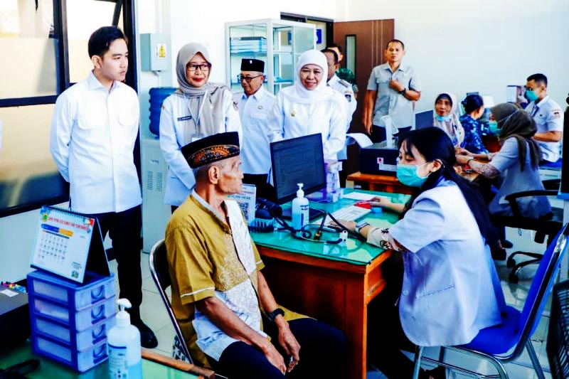 Jamin Keselamatan Pasien, Gubernur Khofifah Pastikan Layanan PBI JK di Jatim Tetap Berjalan