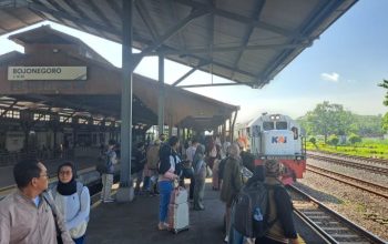 Penjualan Tiket KA Lebaran 2026 di Stasiun Bojonegoro Meningkat, Mobilitas Penumpang Diprediksi Tinggi