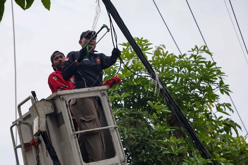 Tertibkan Kabel Fiber Optik Tak Berizin dan Rapikan Jaringan Provider