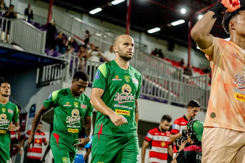 Reuni Emosional Risto Mitrevski Hadapi Dewa United, Buktikan Profesionalisme Tanpa Kompromi bersama Persebaya