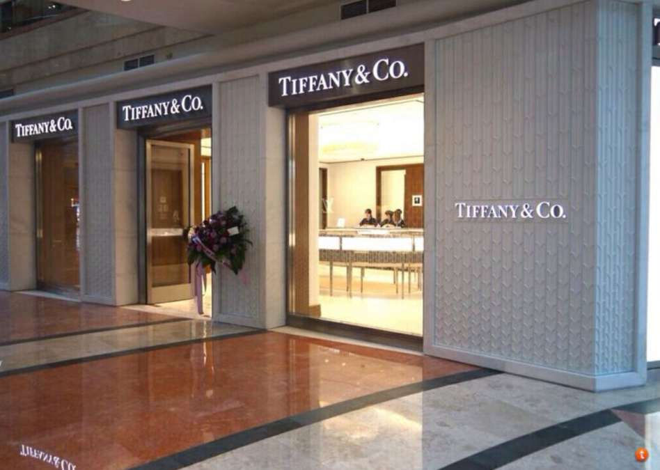 Barang Impor Bernilai Tinggi Diduga Tak Dilaporkan, Toko Tiffany & Co Disegel Bea Cukai