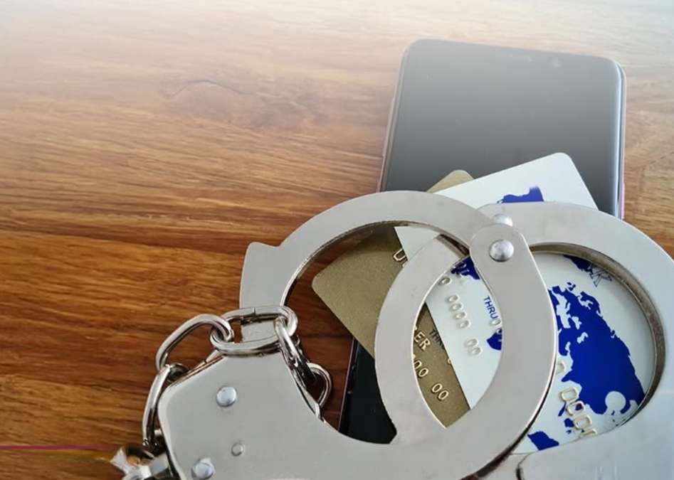 OJK Peringatkan Bahaya Jual Beli Rekening, Pemilik Bisa Terjerat Hukum