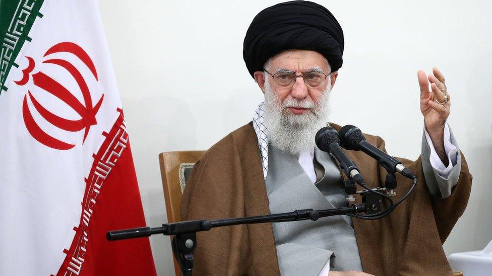 Percakapan Terakhir di Ujung Fajar, Sikap Teguh Ali Khamenei Sebelum Gugur