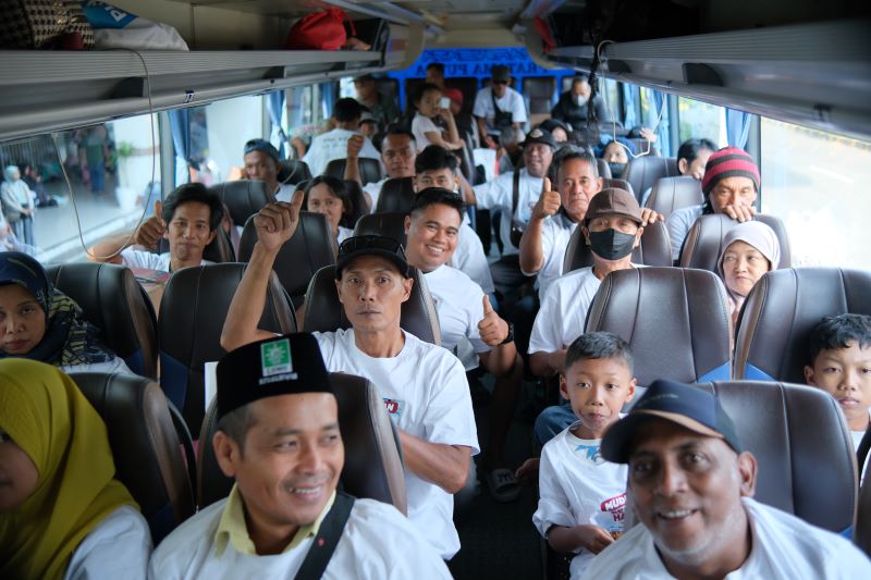 Pelindo Petikemas Berangkatkan 4.000 Pemudik Gratis dari Surabaya ke Berbagai Kota di Jawa