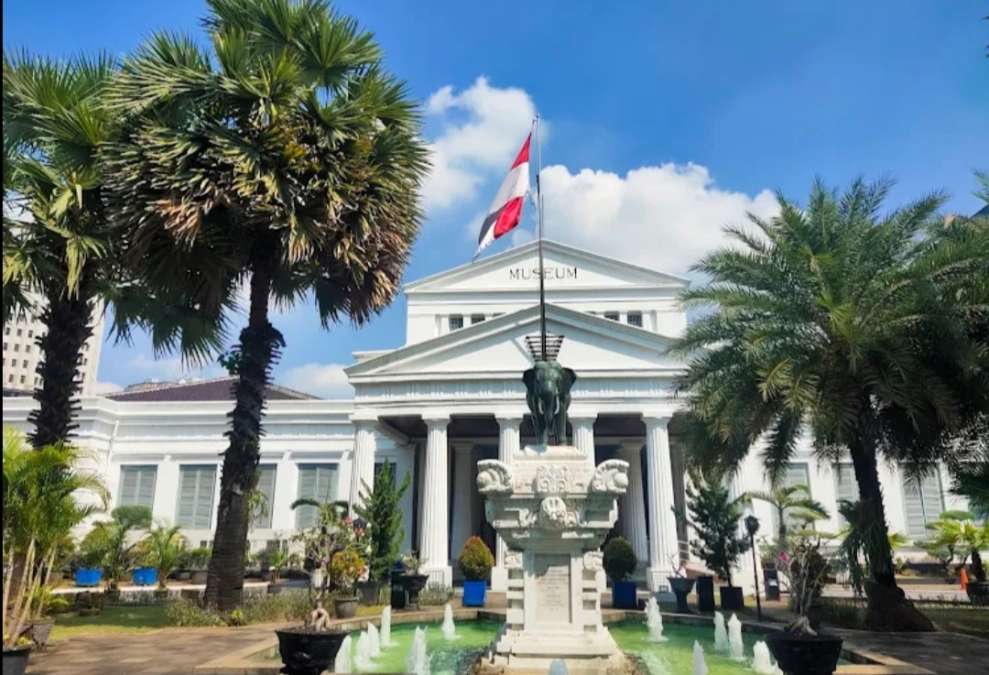 Prabowo Ngabuburit bersama Didit Kunjungi Museum Nasional