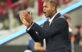 Ironi Patrick Kluivert: Didepak Garuda, Dipercaya Timnas Suriname Menuju Piala Dunia 2026