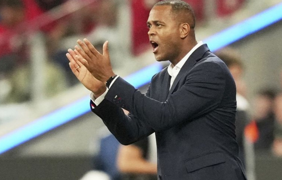 Ironi Patrick Kluivert: Didepak Garuda, Dipercaya Timnas Suriname Menuju Piala Dunia 2026