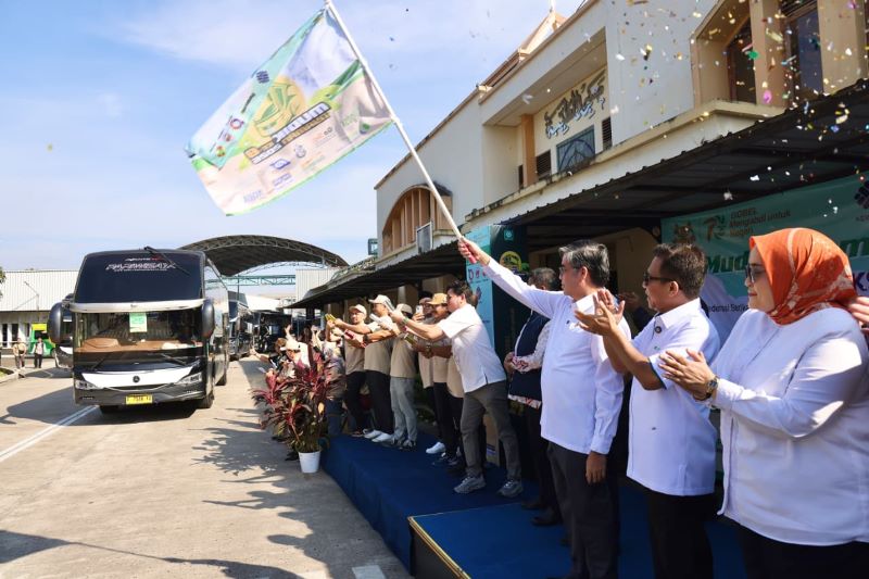 Menaker Tegaskan Perusahaan Wajib Memanusiakan Pekerja saat Lepas Mudik 1.431 Karyawan Panasonic