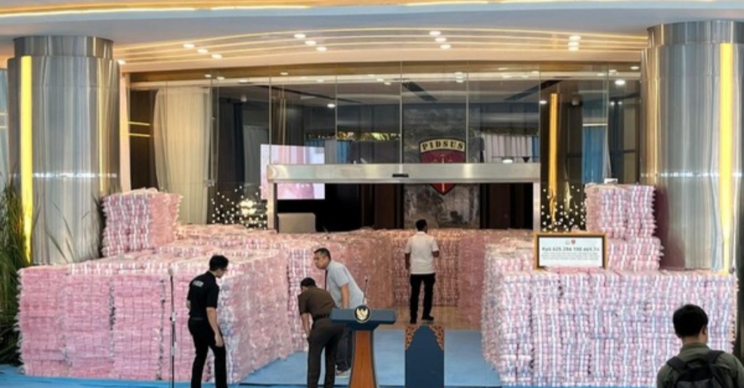 Disaksikan Presiden Prabowo, Kejagung Serahkan Rp11, 4 Triliun Hasil Sitaan Korupsi ke Kas Negara