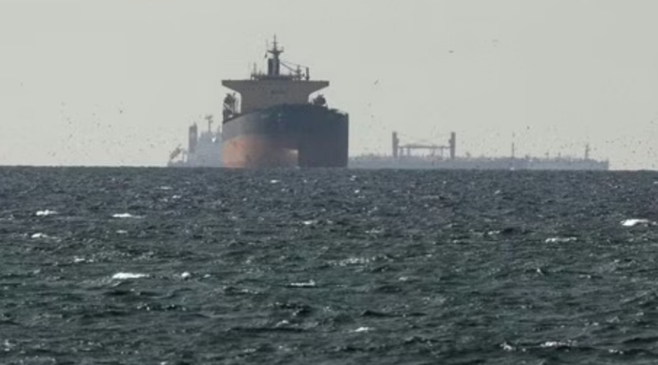 Hanya 12, Jumlah Kapal yang Diizinkan Melintas Selat Hormuz Per Harinya