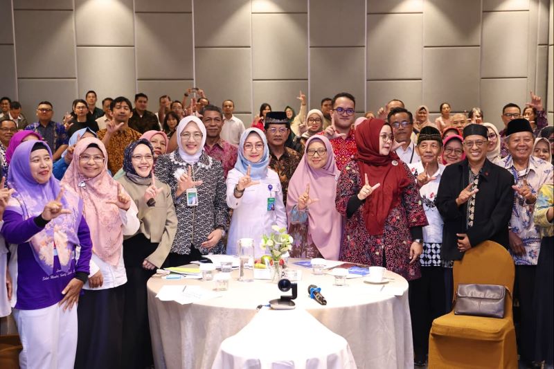 Kemnaker Dorong Perusahaan Buka Peluang Kerja untuk Lansia, Respons Lonjakan Penduduk Usia Tua