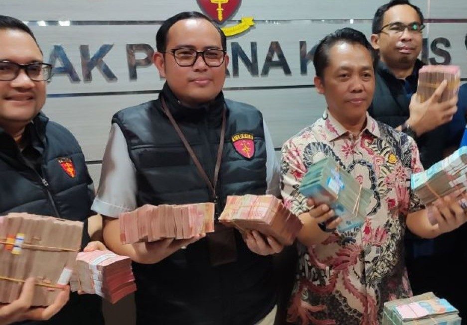 Kejati Jatim Ungkap Aliran Pungli di Dinas ESDM: 19 Staf Kecipratan Dana, Uang Rp 707 Juta Dikembalikan