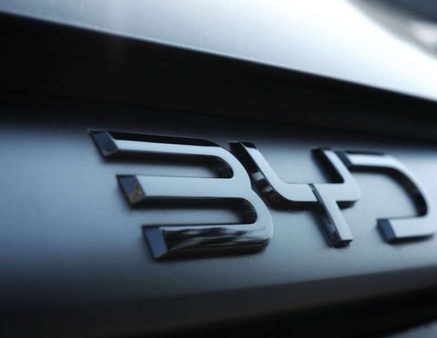 Fokus Efisiensi dan Teknologi Baterai, BYD Pangkas 100 Ribu Karyawan