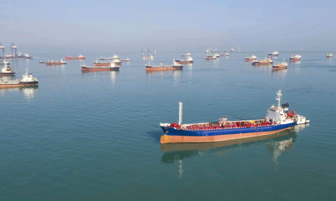 Gencatan Senjata AS–Iran Buka Selat Hormuz, Harga Minyak Dunia Langsung Anjlok