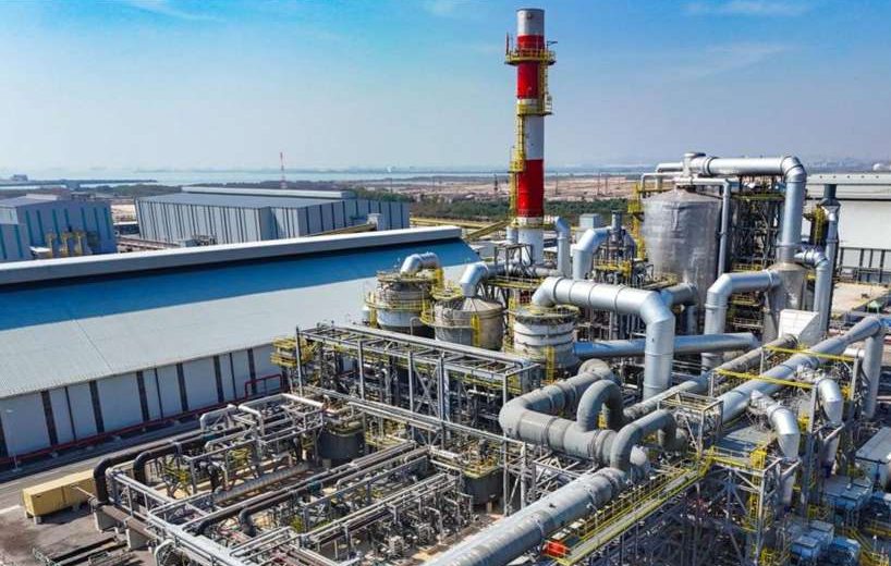 Singapura Jadi Investor Asing Terbesar, Hilirisasi Indonesia Raup Rp 147,5 Triliun