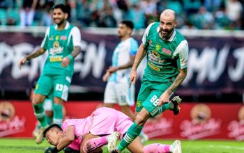 Menggila di GBT, Bernardo Tavares Ungkap Rahasia Persebaya Lumat PSBS Biak 4 Gol Tanpa Balas
