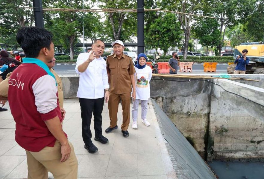 Pemkot Upayakan Penanganan Banjir di Surabaya Selatan dengan Penyambungan Saluran dan Penyamaan Ketinggian Air