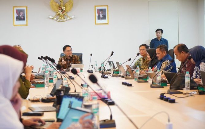 Bukan Cuma STEM, Kemdiktisaintek Dorong Pendidikan Masuk Peta Jalan Riset Nasional Menuju Indonesia 2045