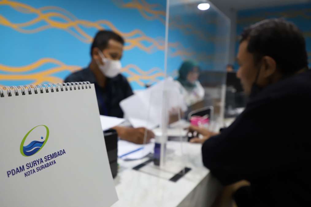 Fokus Pelayanan Air Bersih dan Kesehatan Finansial: Tias Alvin Papatria Resmi Nahkodai Perumda Air Minum Surabaya